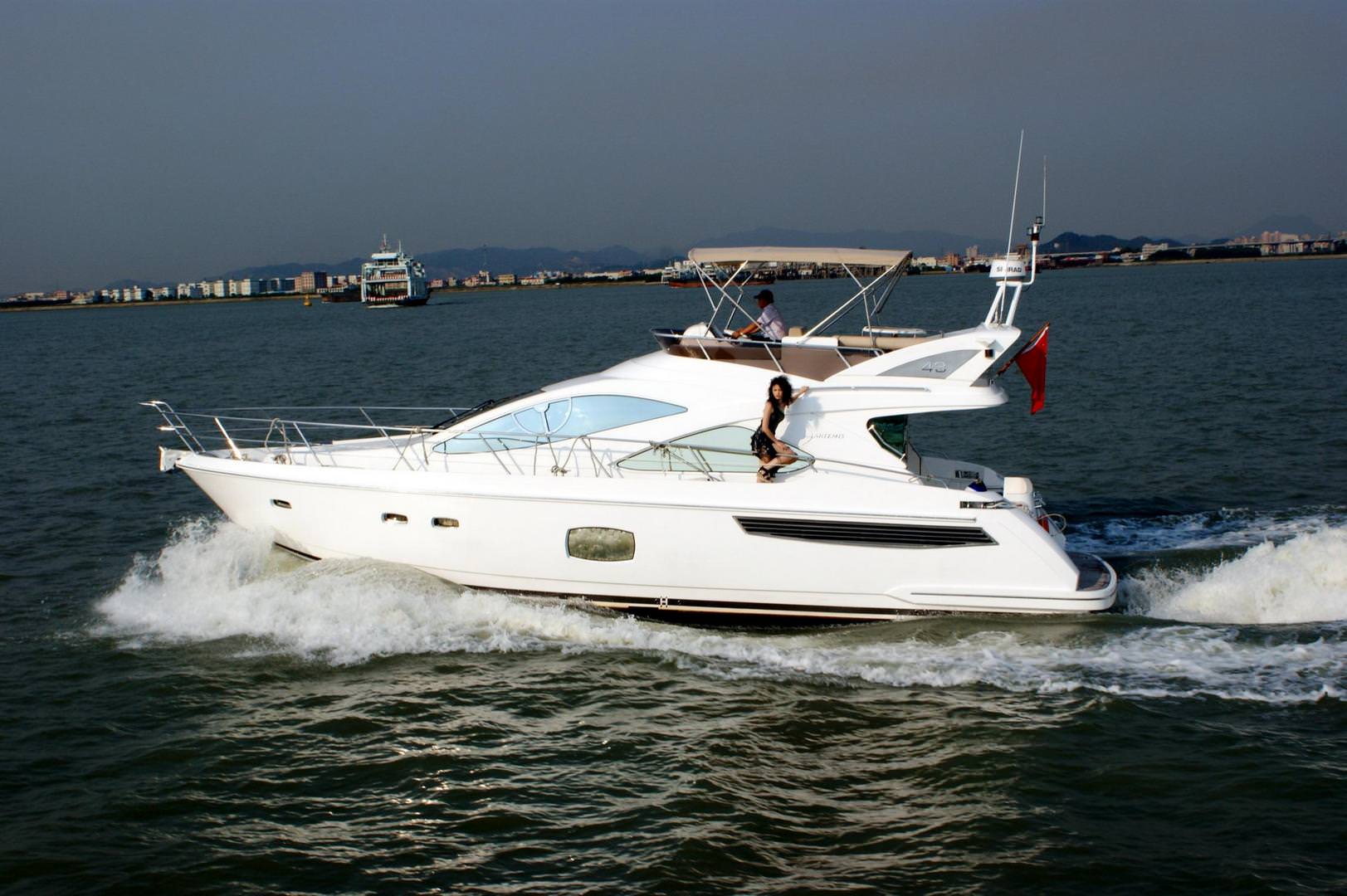 乐顺Lurssen V355游艇