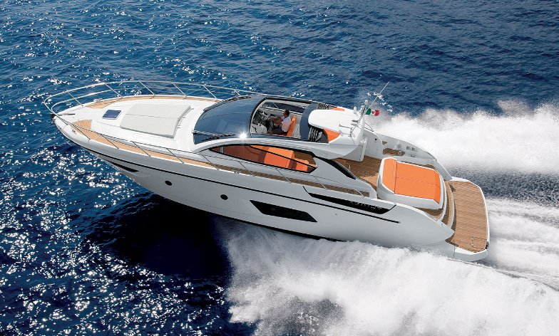 阿兹慕（Azimut）Atlantis48豪华私人游艇长15.94米，价格在600万左右