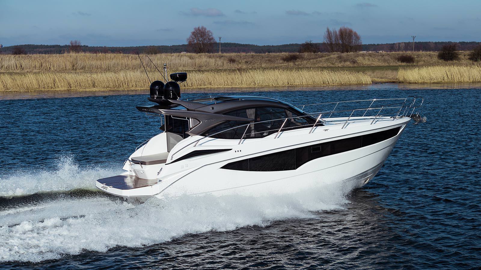 卡帝尔（Galeon）365HTS快艇价格361万