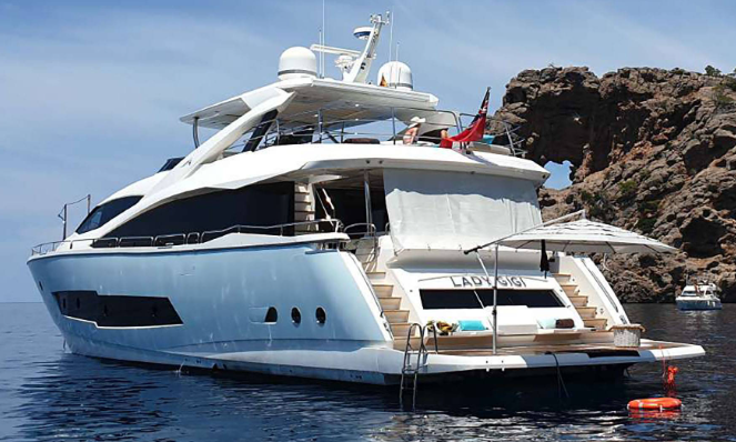 圣汐（Sunseeker）86飞桥游艇
