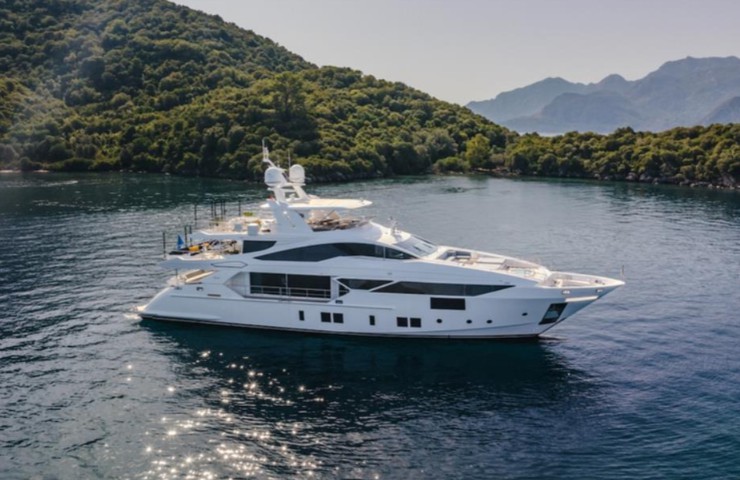 贝尼蒂（Benetti）Fast125二手飞桥游艇