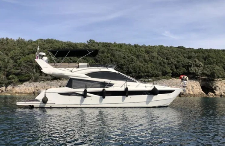 卡帝尔（Galeon）420飞桥游艇价格533万
