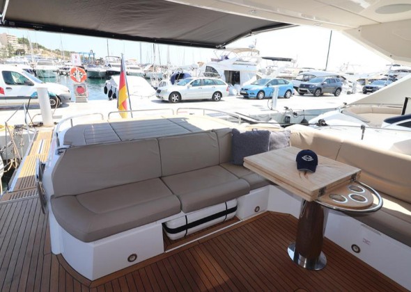 圣汐（Sunseeker）Predator57二手游艇价格1295000欧元