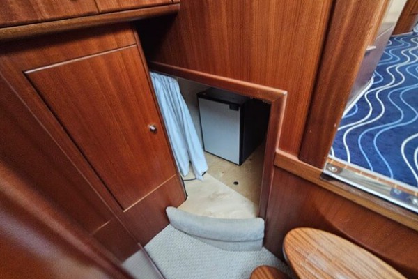 10米波兰卡帝尔（Galeon）330家庭度假游艇