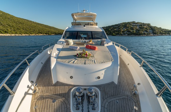 80尺（24米）英国圣汐80Yacht游艇价格2650万