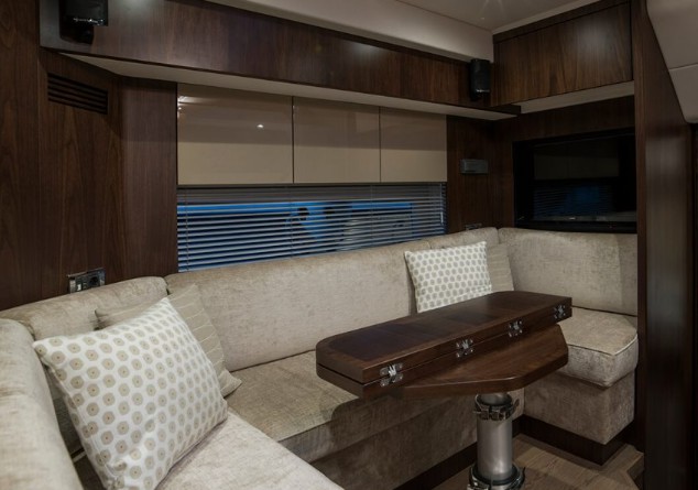 53英尺（15米）英国游艇菲尔兰（Fairline）Targa53游艇