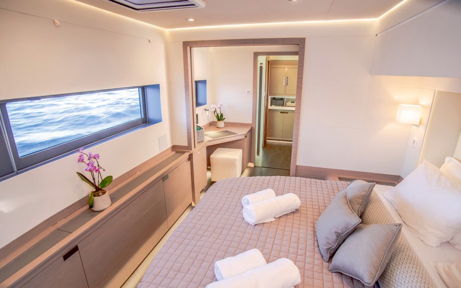19米枫丹白露（Fountaine Pajot）67双体动力游艇卧室