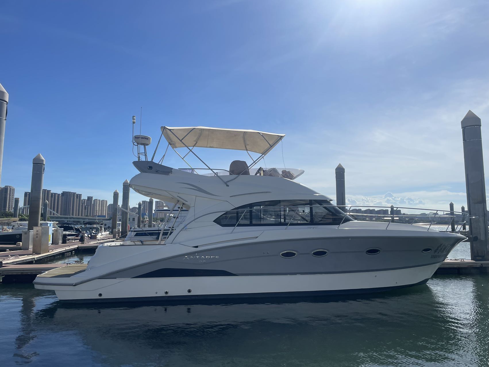 博纳多 Barracuda 42 Flybridge