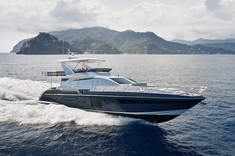 阿兹慕（Azimut）72飞桥游艇