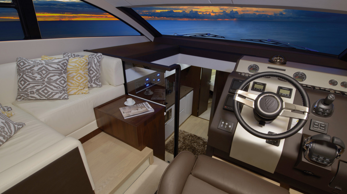 15米菲尔兰（Fairline）Squadron50飞桥游艇价格