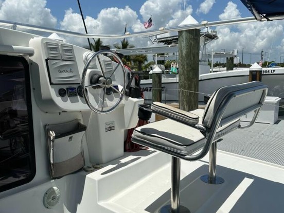 枫丹白露（Fountaine Pajot）Mahe36双体帆船中控