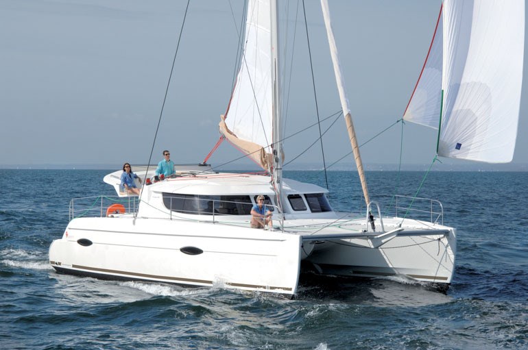 12米枫丹白露（Fountaine Pajot）Lipari41双体帆船价格500万