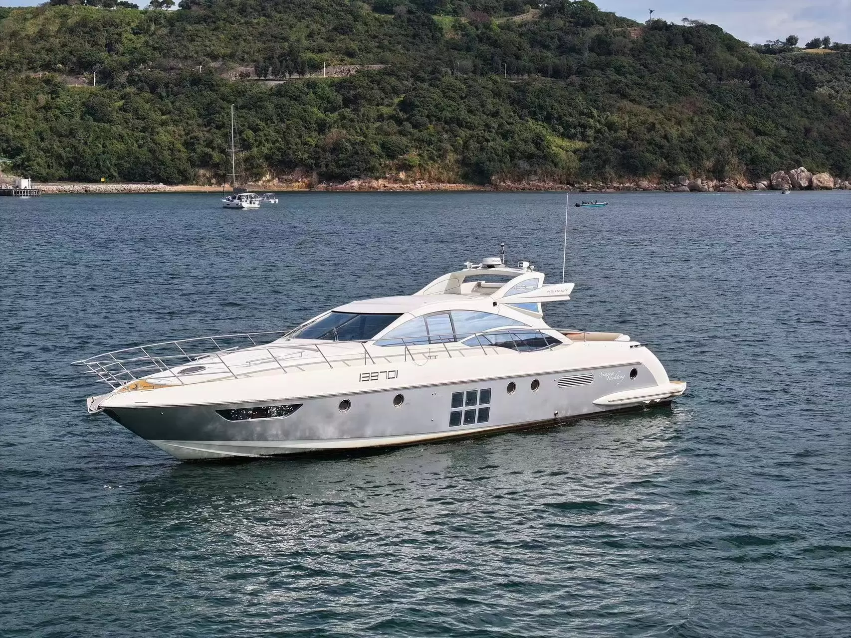 阿兹慕 Azimut 62S Flybridge