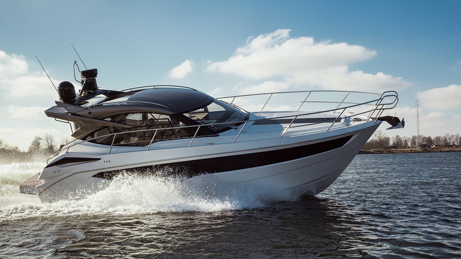 11米卡帝尔（Galeon）365HTS私人运动游艇价格350万元