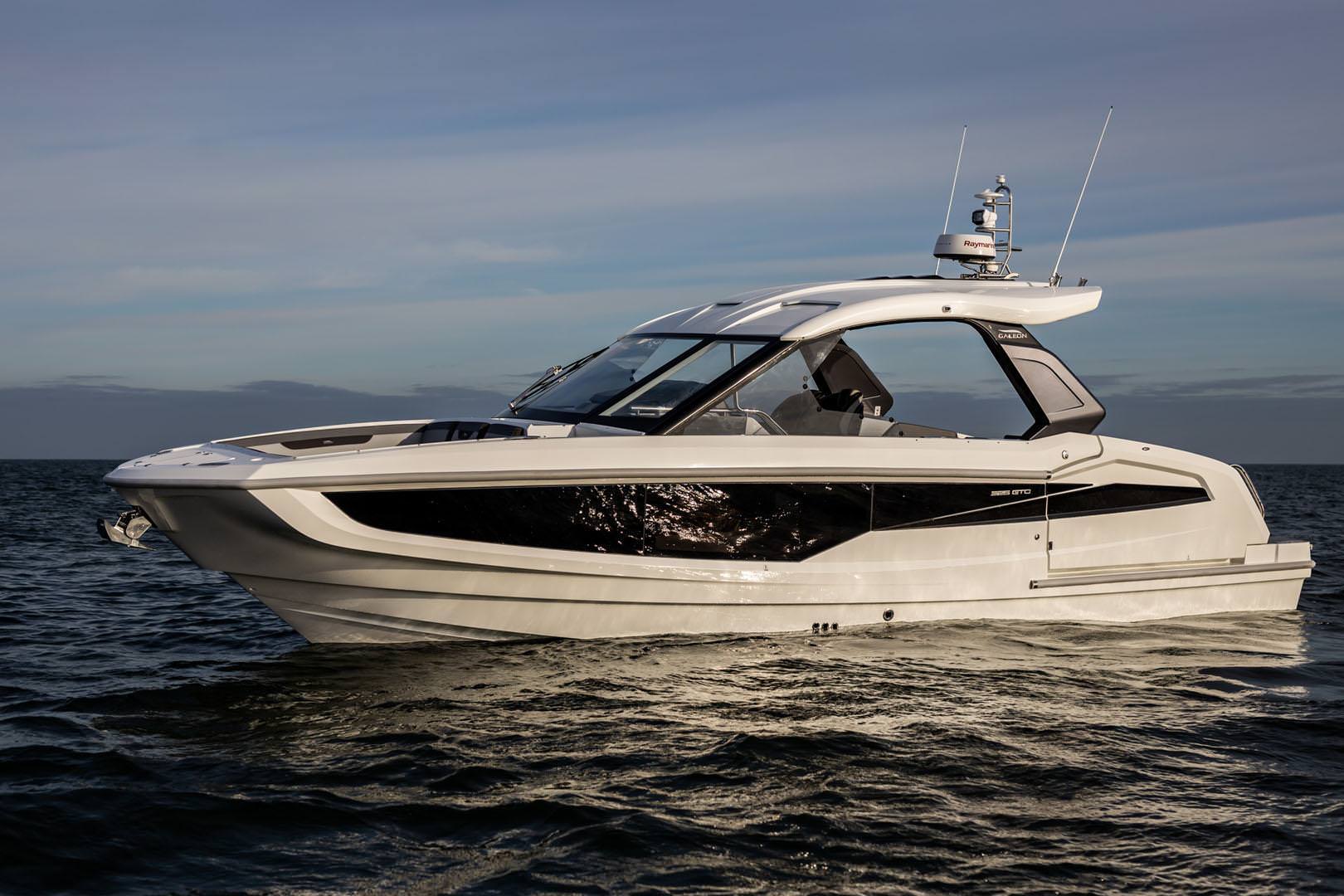 卡帝尔（Galeon）325GTO游