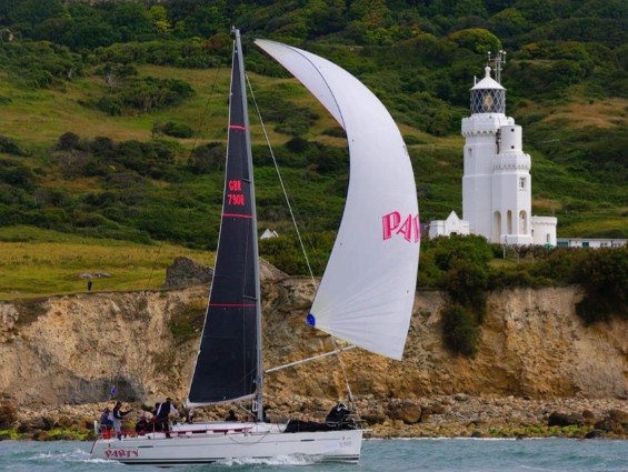 博纳多（Beneteau）锋仕35单体帆船
