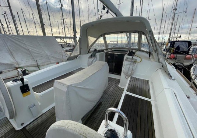 博纳多（Beneteau）遨享仕38.1二手帆船