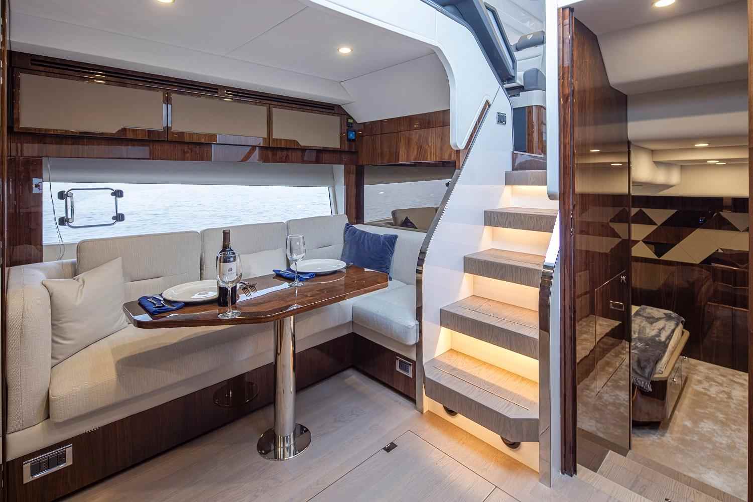 菲尔兰（Fairline）Targa 45 GT