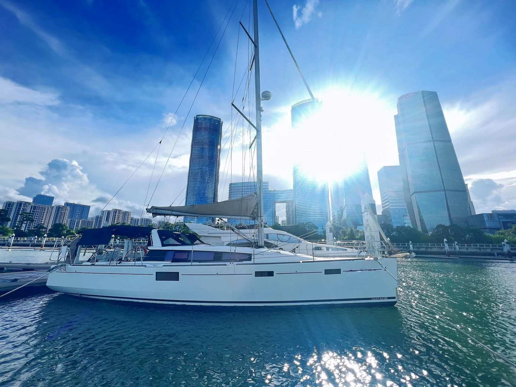 博纳多 Beneteau Oceanis 43 Family