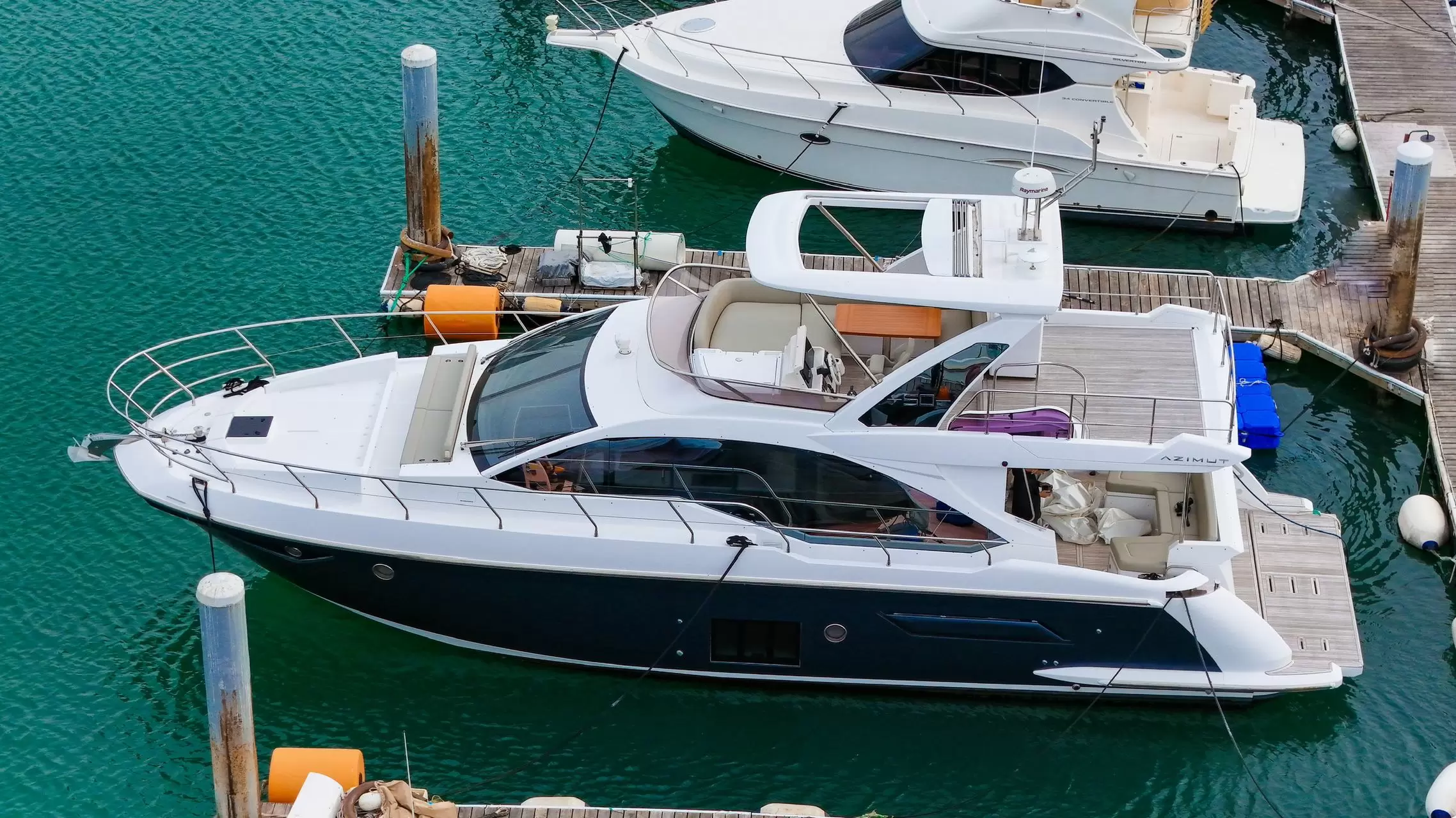 阿兹慕 Azimut 50 Flybridge