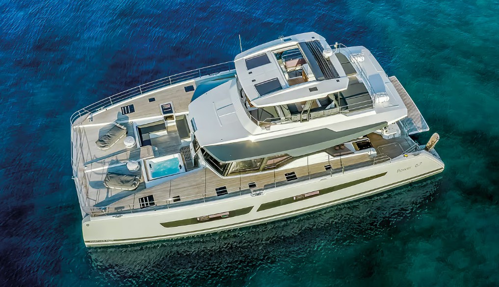枫丹白露（Fountaine Pajot）67动力双体游艇